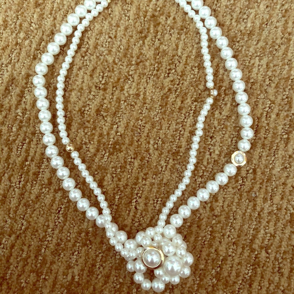 Vintage (Fake) Pearl Necklace